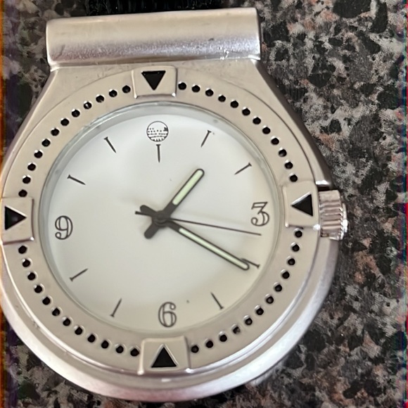 Crown imports mens pocket watch with clasp hook - Picture 2 of 5